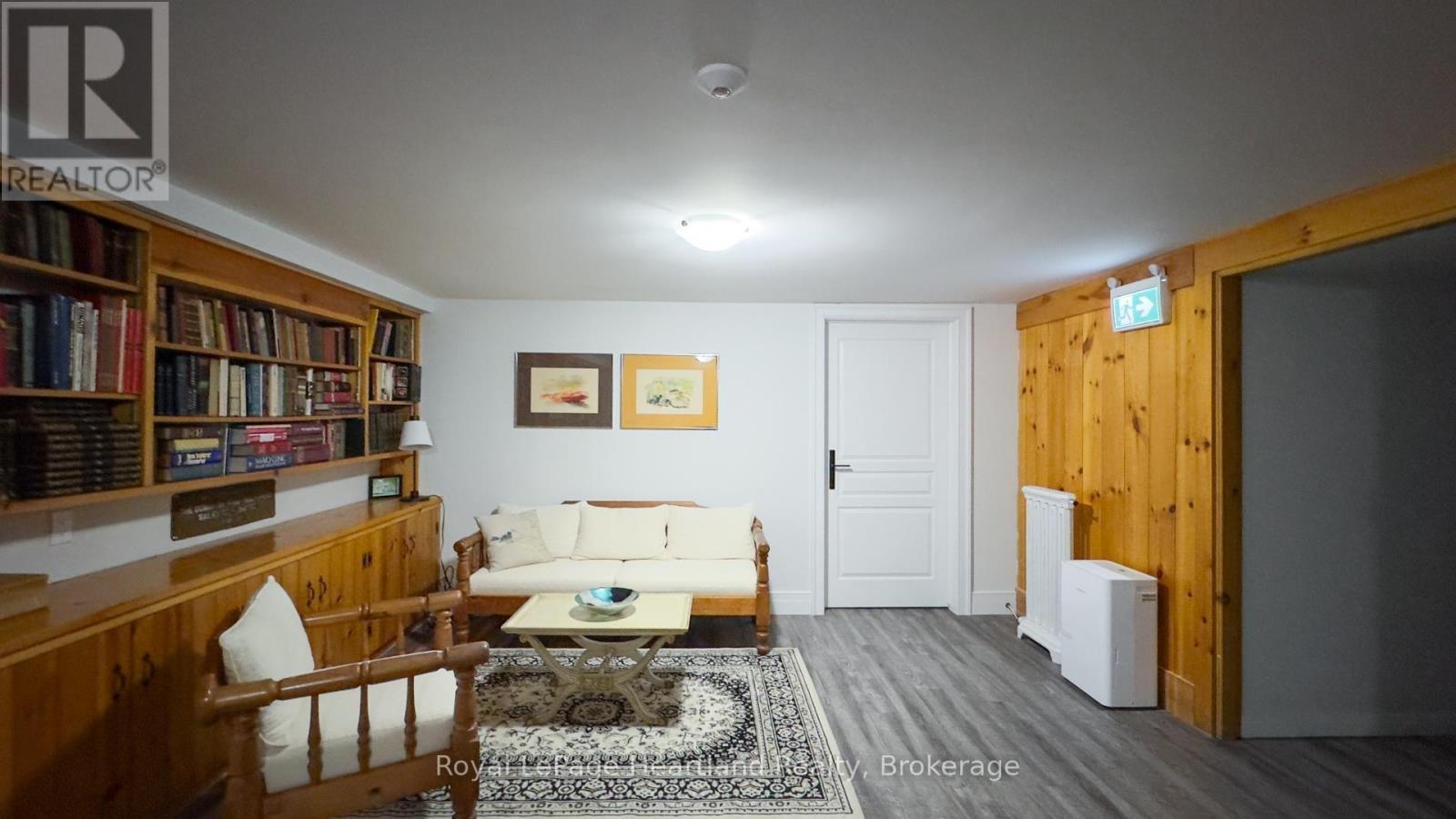 100 - 5 Cobourg Street, Goderich (Goderich (Town)), ON - Indoor Photo Showing Other Room