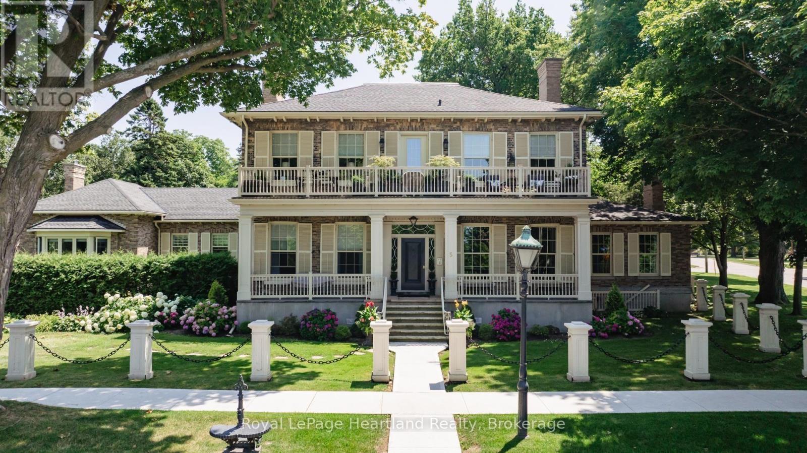 100 - 5 Cobourg Street, Goderich (Goderich (Town)), ON - Outdoor With Deck Patio Veranda