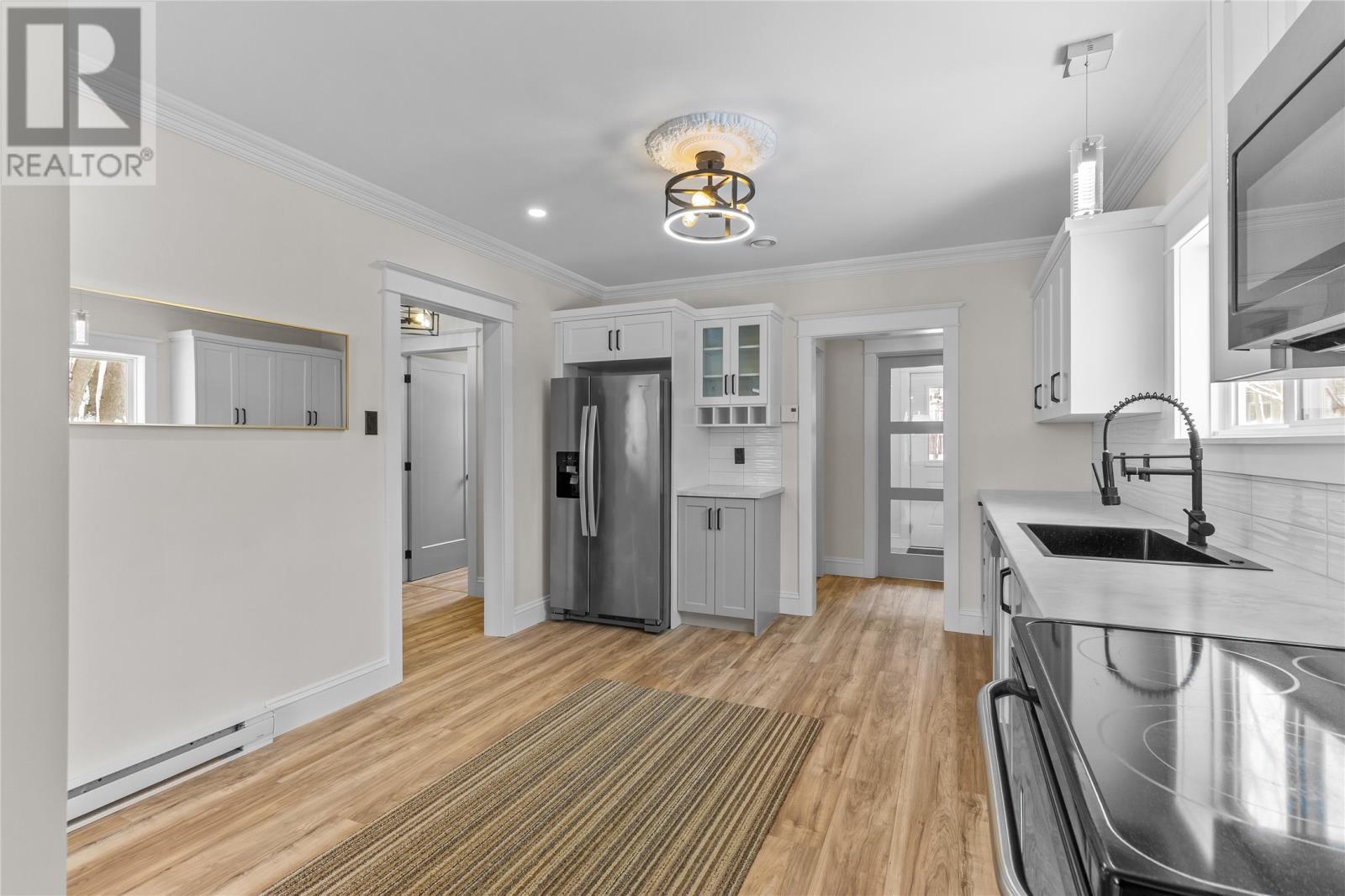 2 Blackmarsh Road, St. John'S, NL - Indoor Photo Showing Kitchen