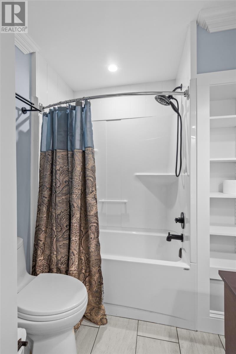 2 Blackmarsh Road, St. John'S, NL - Indoor Photo Showing Bathroom