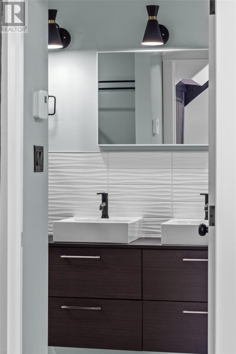 2 Blackmarsh Road, St. John'S, NL - Indoor