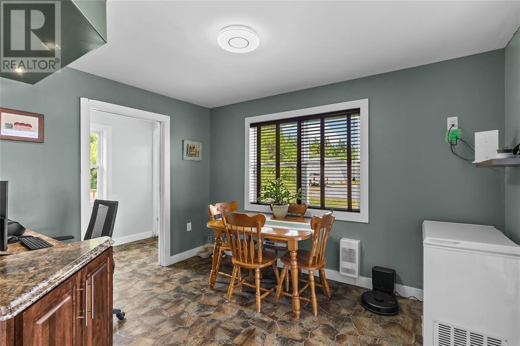 255 Corporal Jamie Murphy Drive, Conception Harbour, NL - Indoor Photo Showing Dining Room