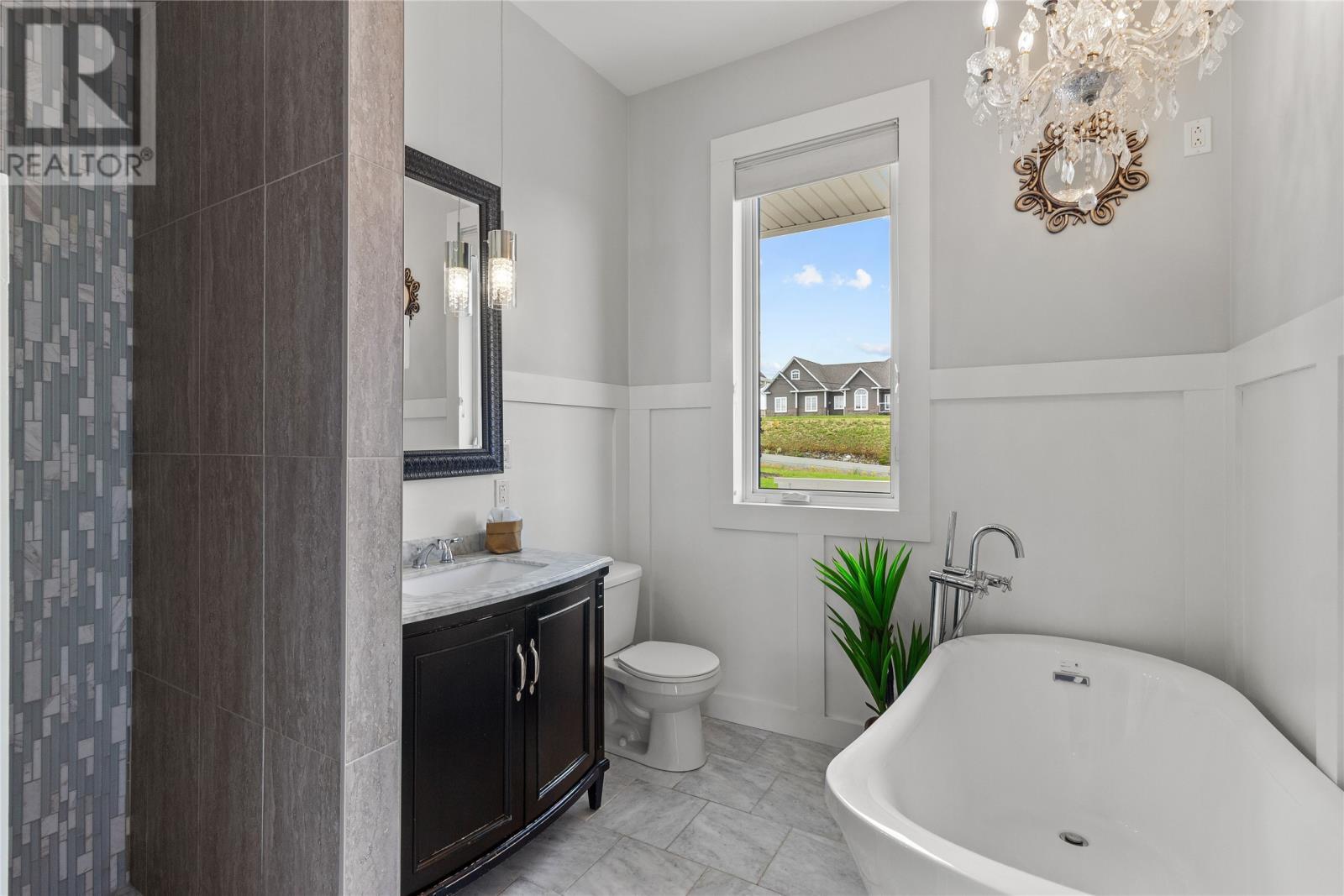 28 Flora Drive, Torbay, NL - Indoor Photo Showing Bathroom