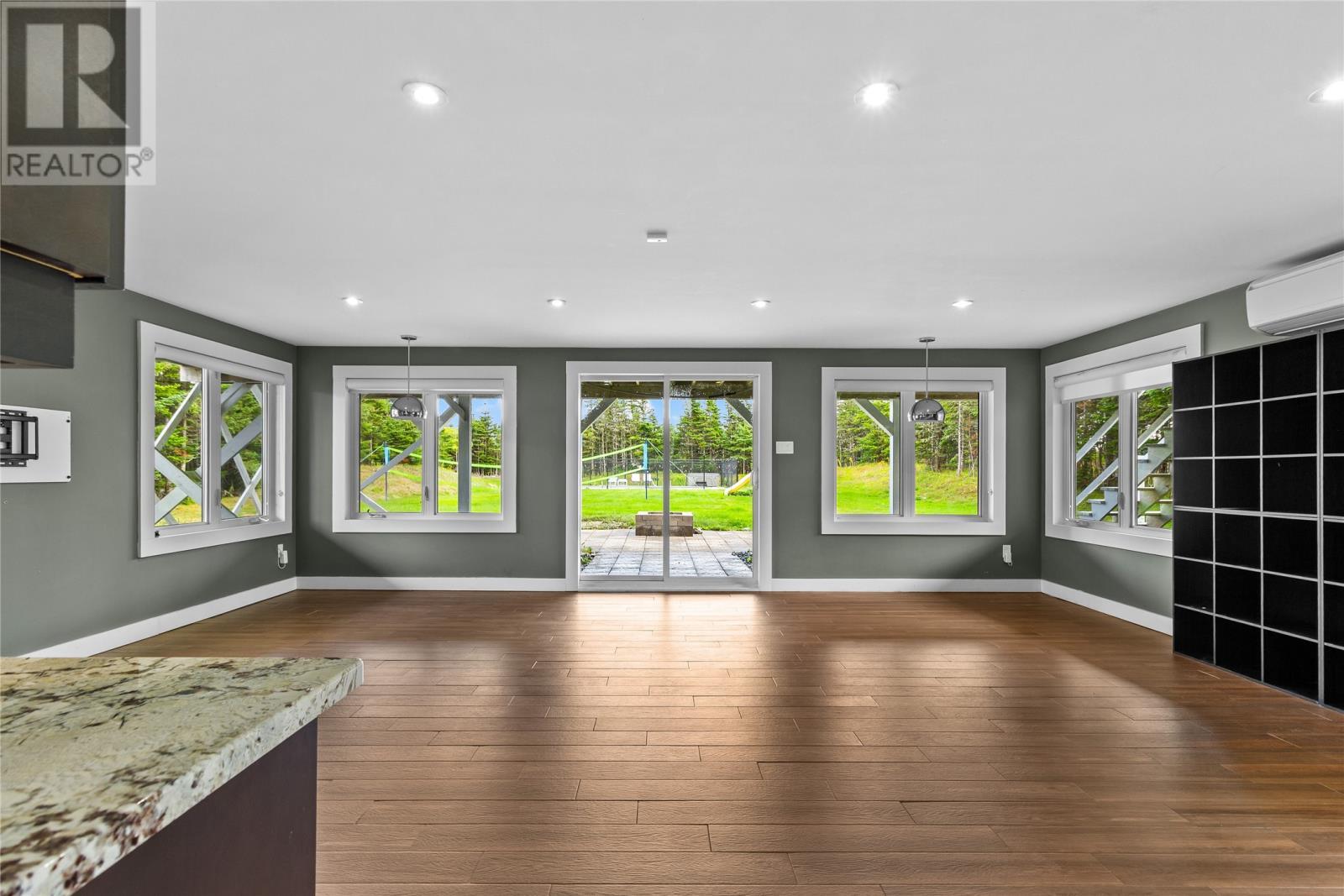 28 Flora Drive, Torbay, NL - Indoor