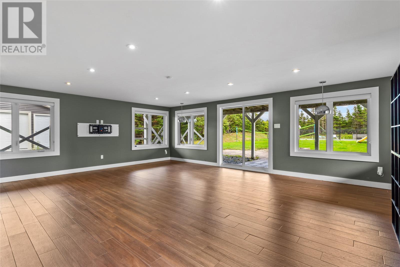 28 Flora Drive, Torbay, NL - Indoor