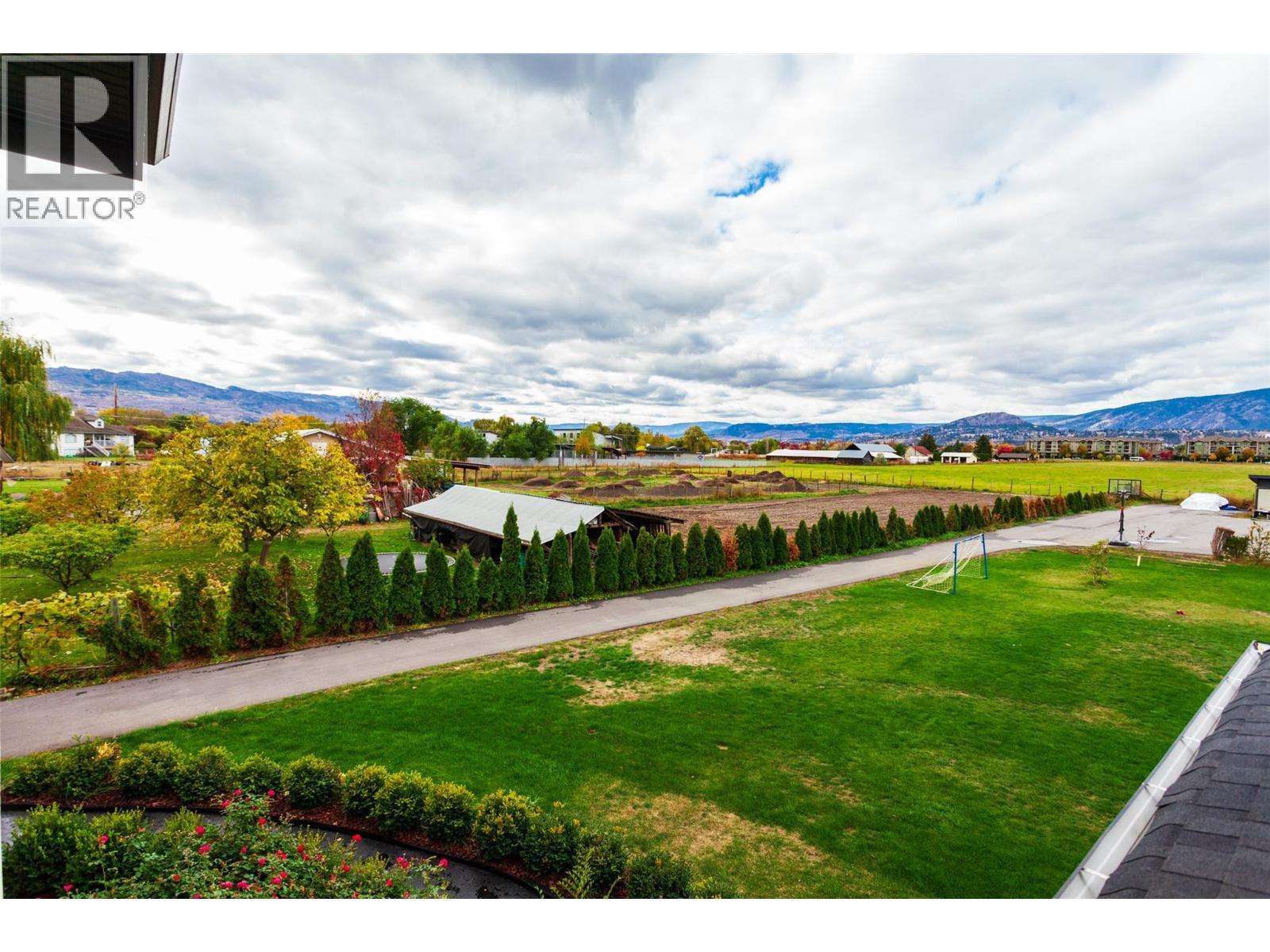 3666 Benvoulin Road, Kelowna, BC - Outdoor With View