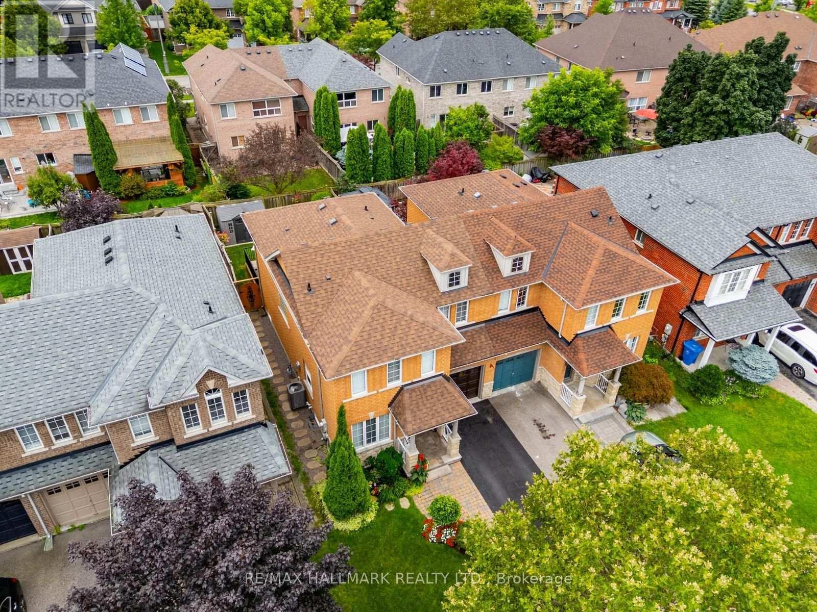 25 Starr Crescent, Aurora, ON