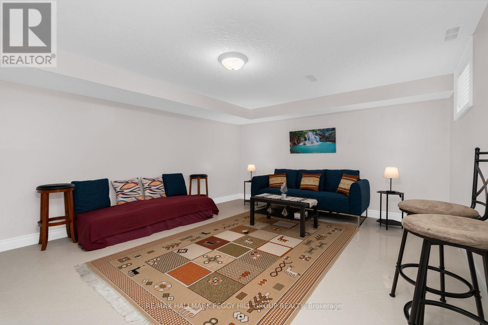 77 Graihawk Drive, Barrie, ON - Indoor Photo Showing Living Room