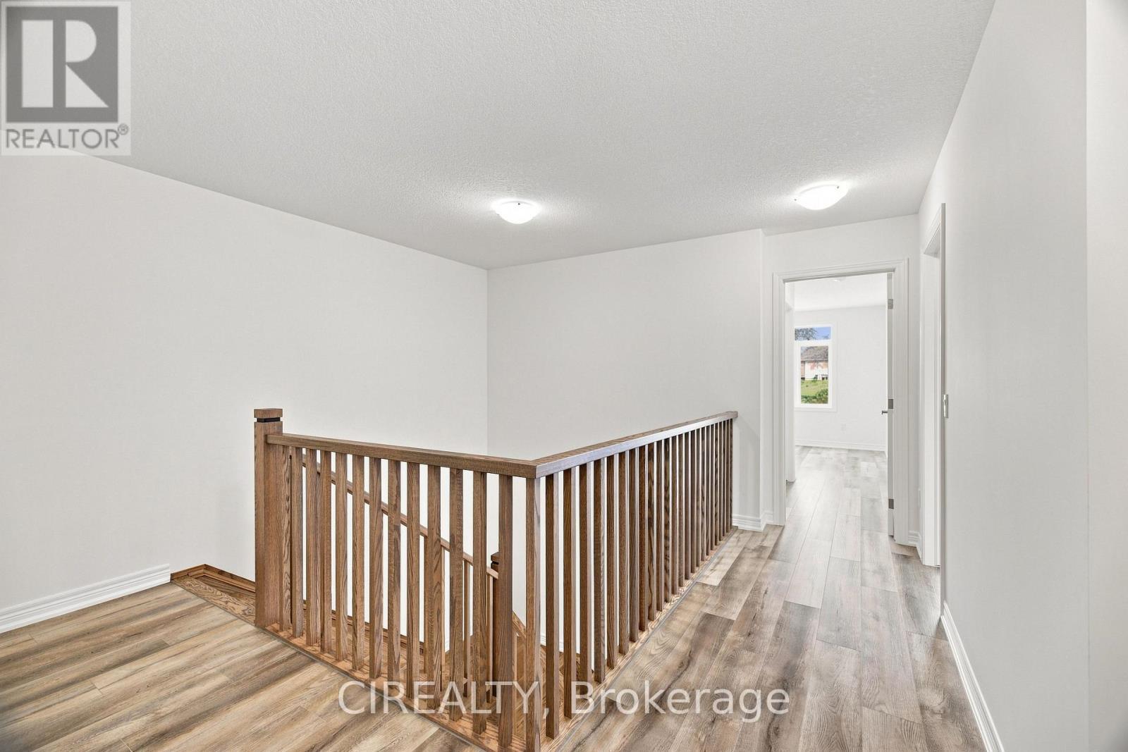 84 Valley Trail Place, Hamilton, ON - Indoor Photo Showing Other Room