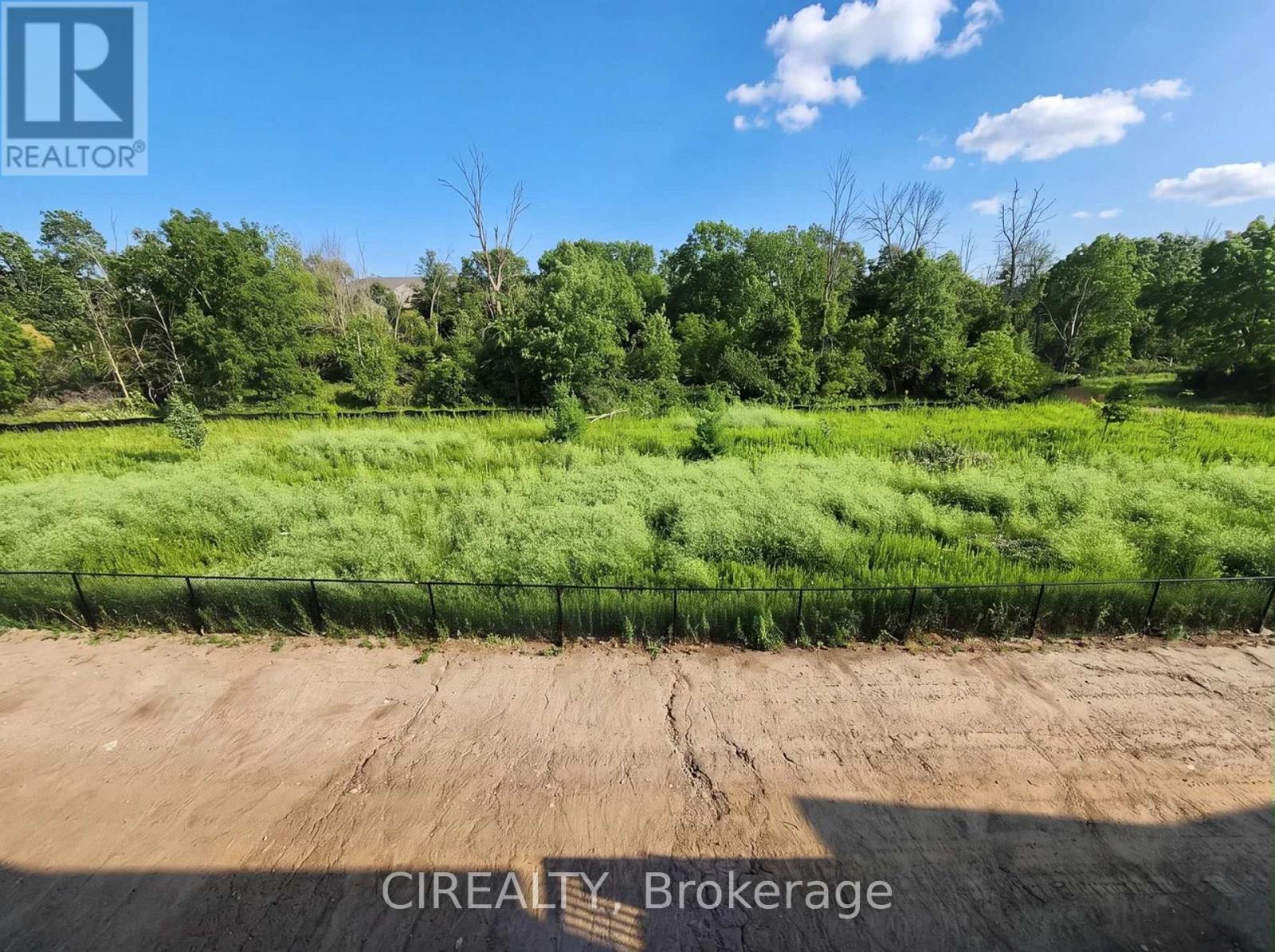 84 Valley Trail Place, Hamilton, ON - Outdoor With View