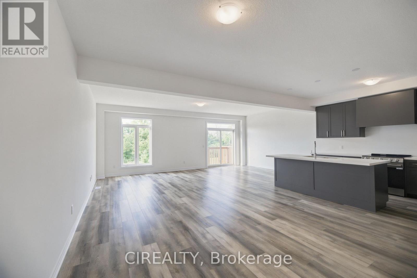 84 Valley Trail Place, Hamilton, ON - Indoor Photo Showing Other Room