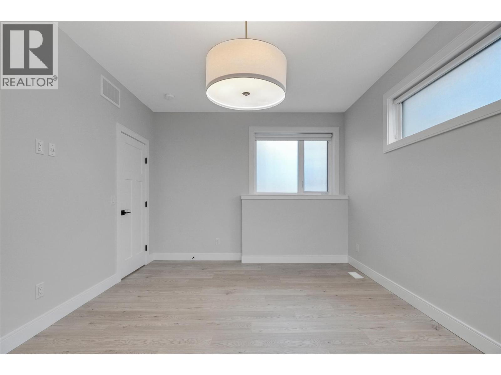 1839 Grey Owl Court, Kelowna, BC - Indoor Photo Showing Other Room