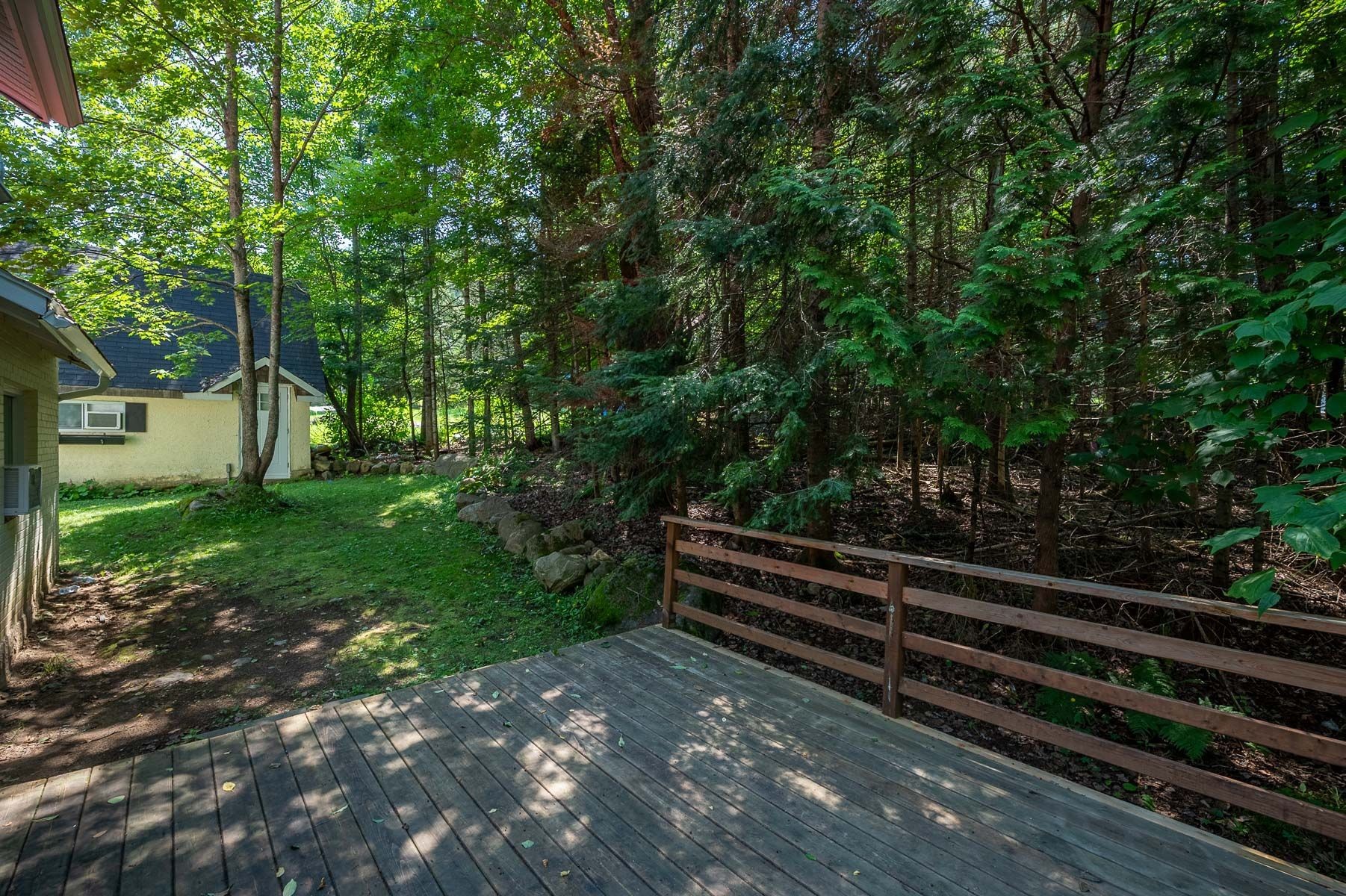 Terrasse - 6552 Rue Morin, Val-Morin, QC - Outdoor