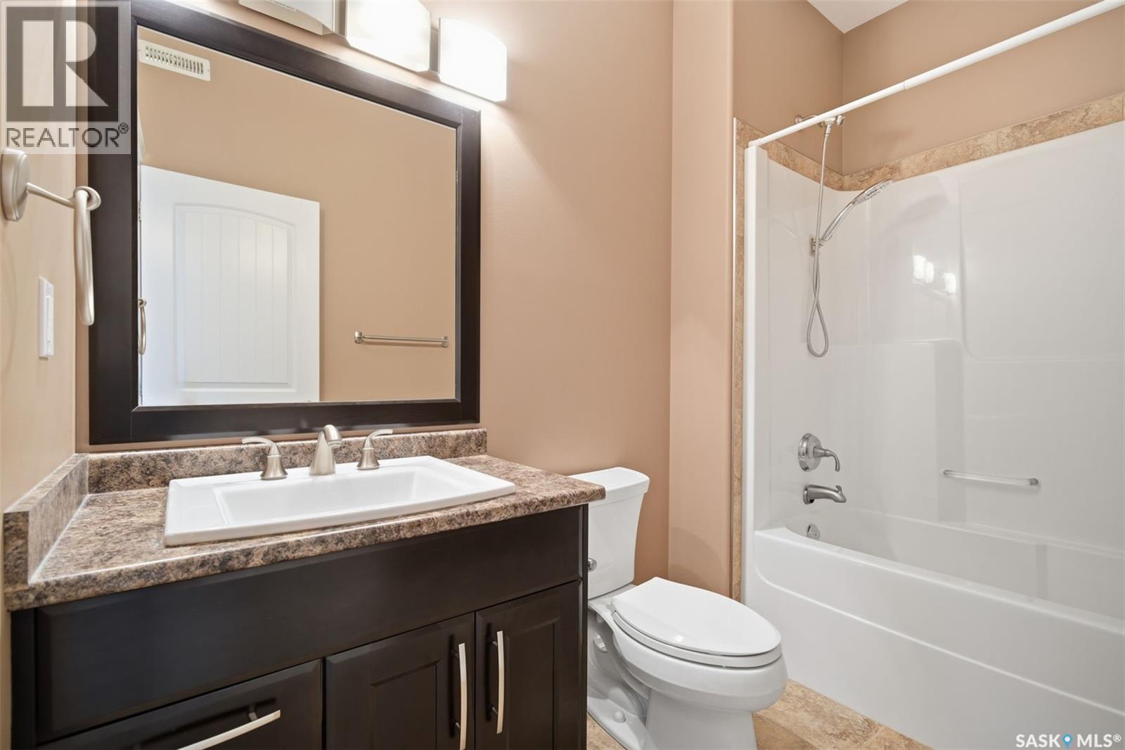434 Atton Crescent, Saskatoon, SK - Indoor Photo Showing Bathroom