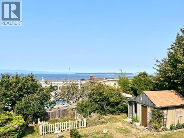 3763 Selkirk Ave, Powell River, BC - Outdoor With Body Of Water
