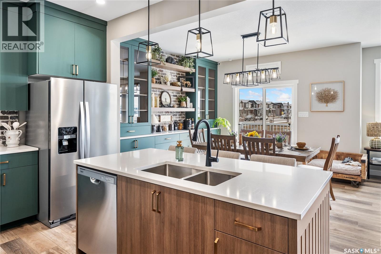 2970 Dumont Way, Regina, SK - Indoor Photo Showing Kitchen With Double Sink With Upgraded Kitchen