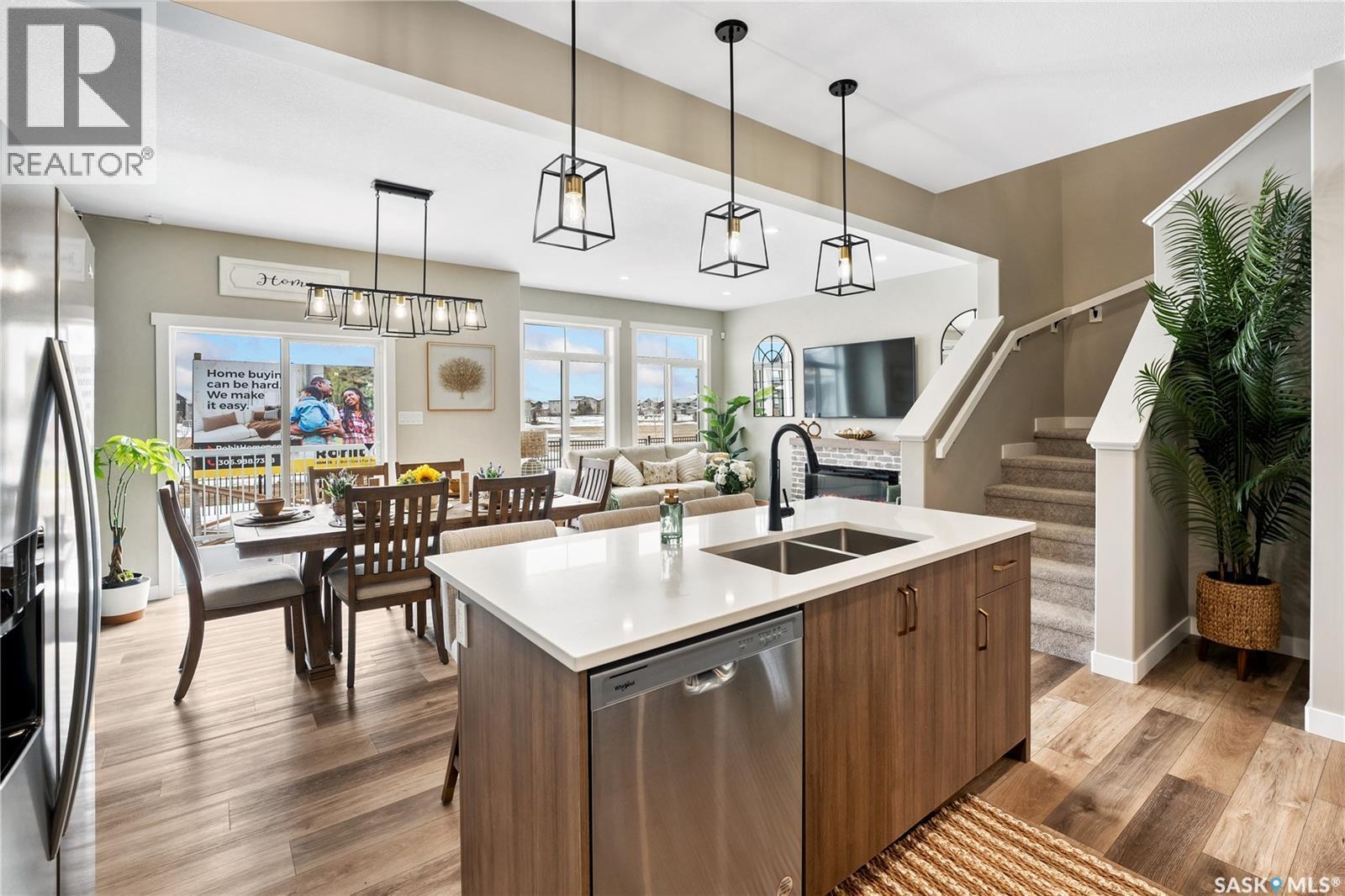 2970 Dumont Way, Regina, SK - Indoor Photo Showing Kitchen With Double Sink With Upgraded Kitchen