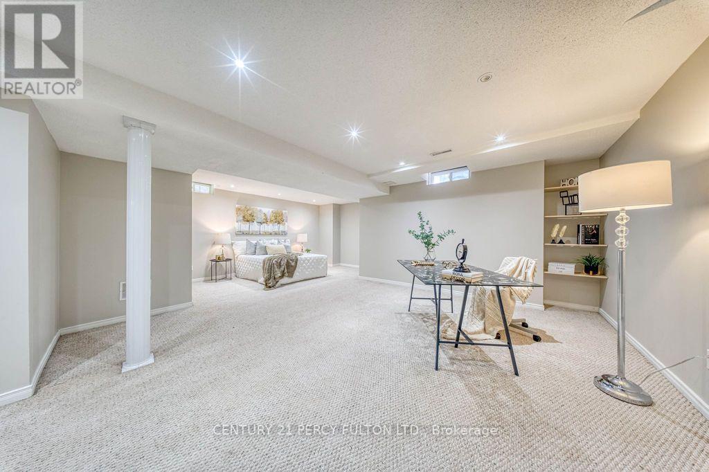 5522 Holbrook Road, Mississauga, ON - Indoor Photo Showing Basement