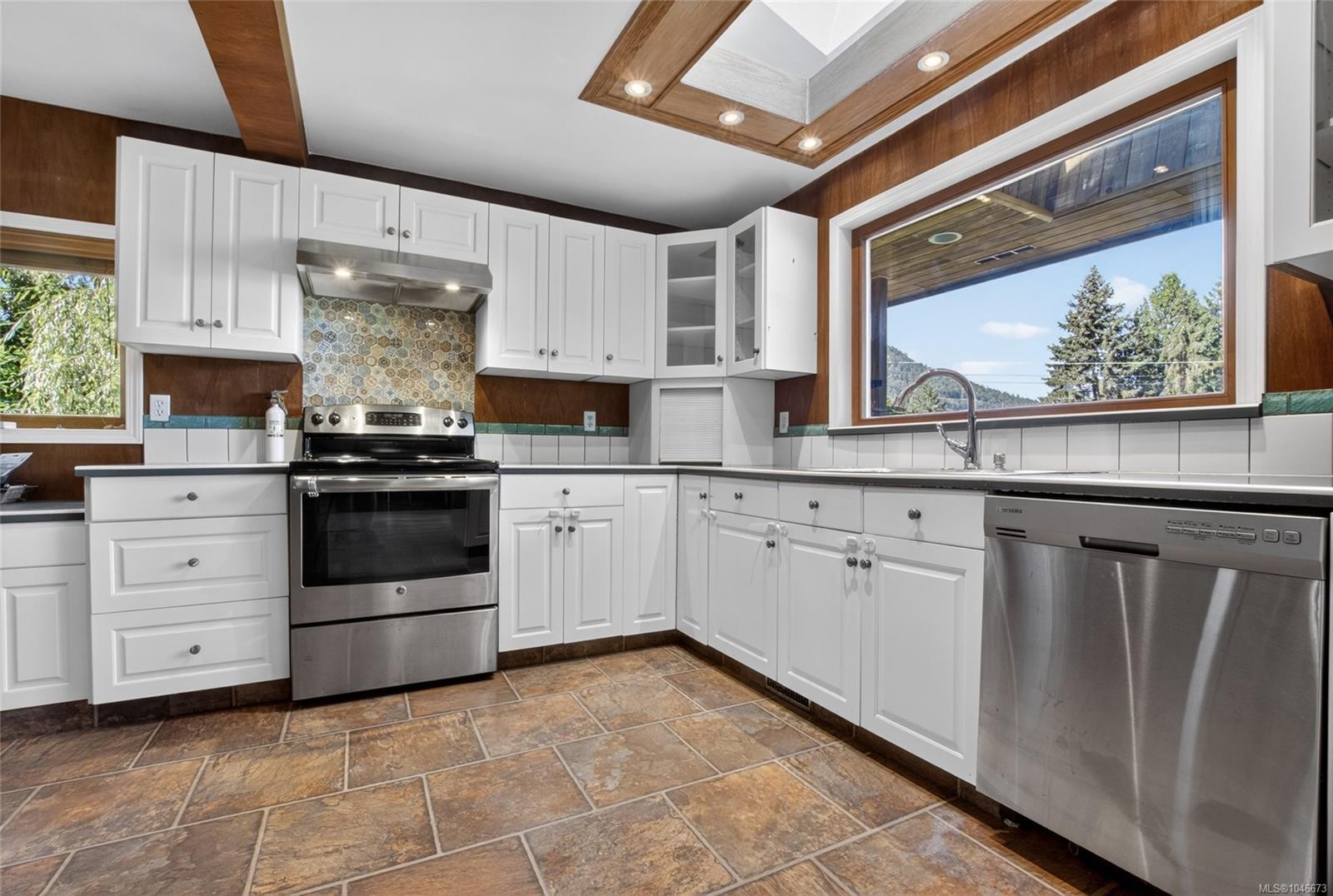 1038 Redcap St, Duncan, BC