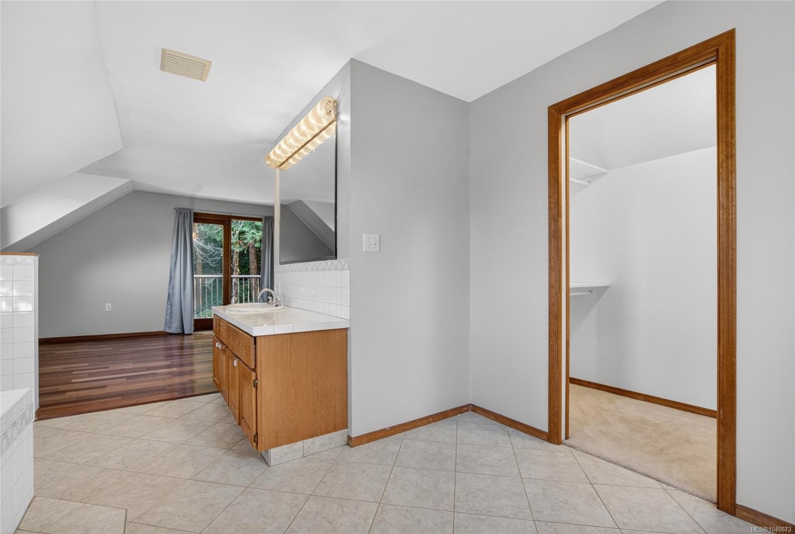 1038 Redcap St, Duncan, BC