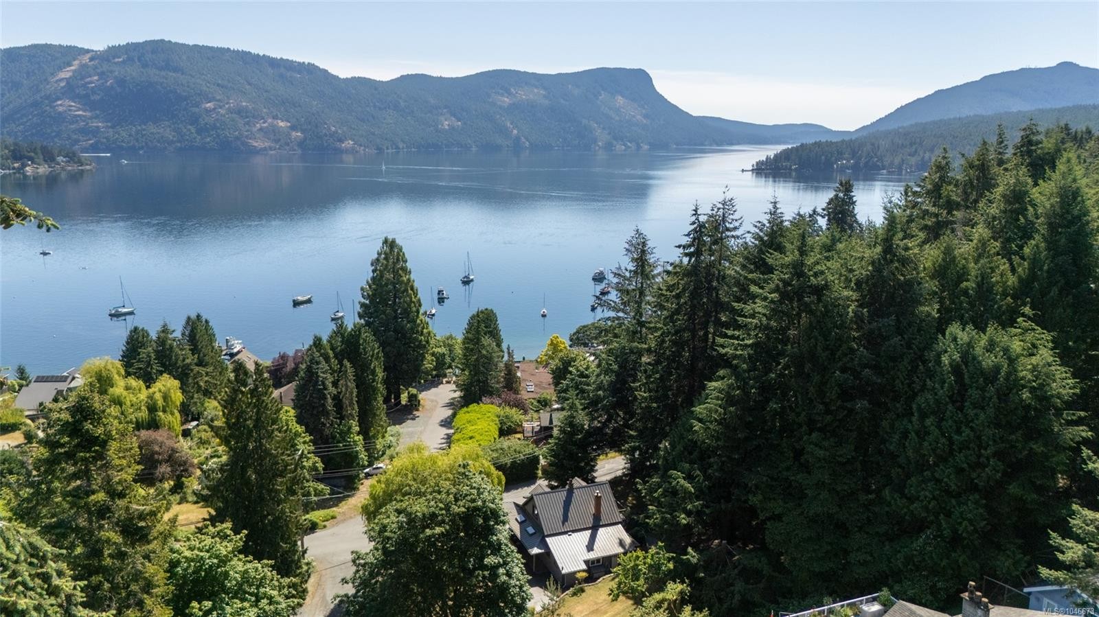 1038 Redcap St, Duncan, BC