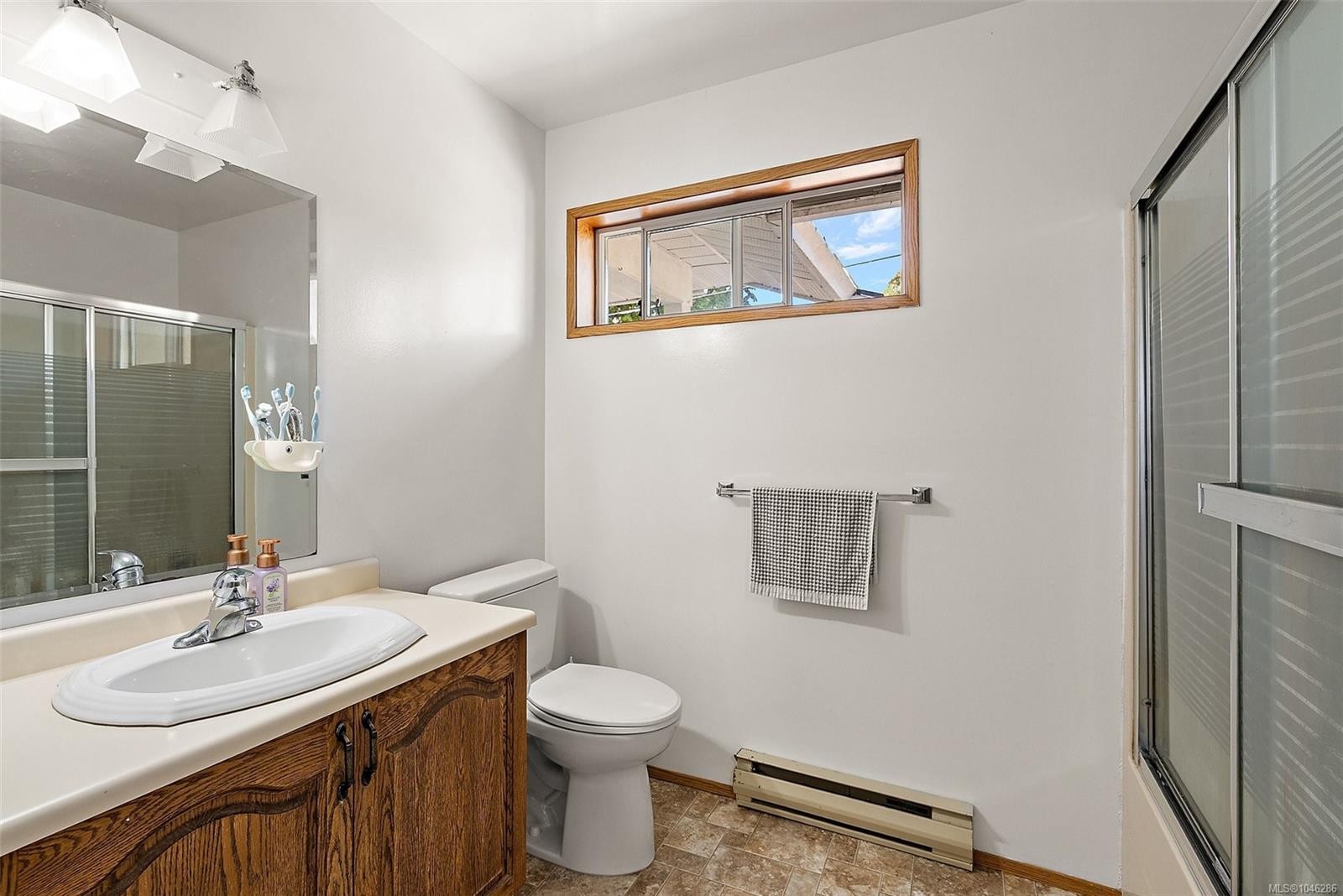 3301 Argyle Pl, Saanich, BC