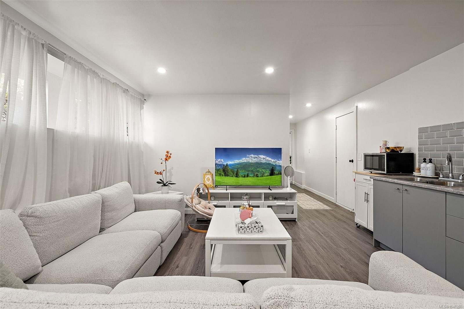 3301 Argyle Pl, Saanich, BC