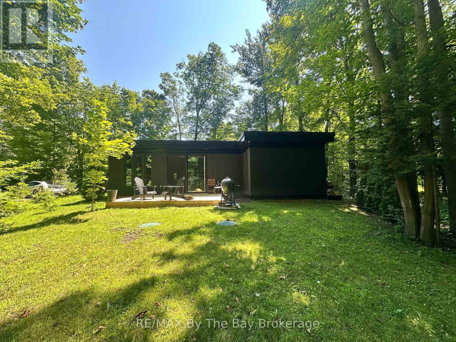 33 St. Laurent Boulevard, Tiny, ON - Outdoor