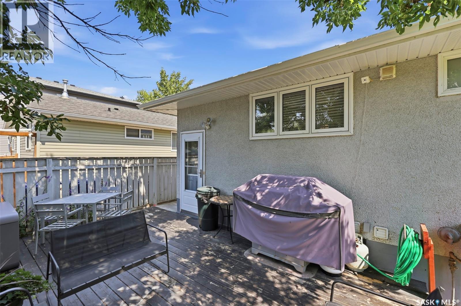 165 Acadia Court, Saskatoon, SK - Outdoor With Deck Patio Veranda With Exterior