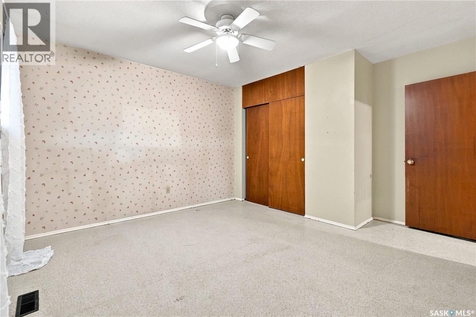 129 Cameron Crescent, Regina, SK - Indoor Photo Showing Other Room