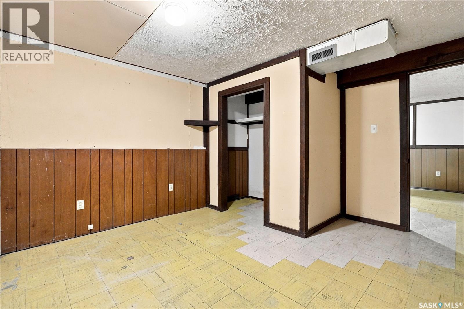 129 Cameron Crescent, Regina, SK - Indoor Photo Showing Other Room