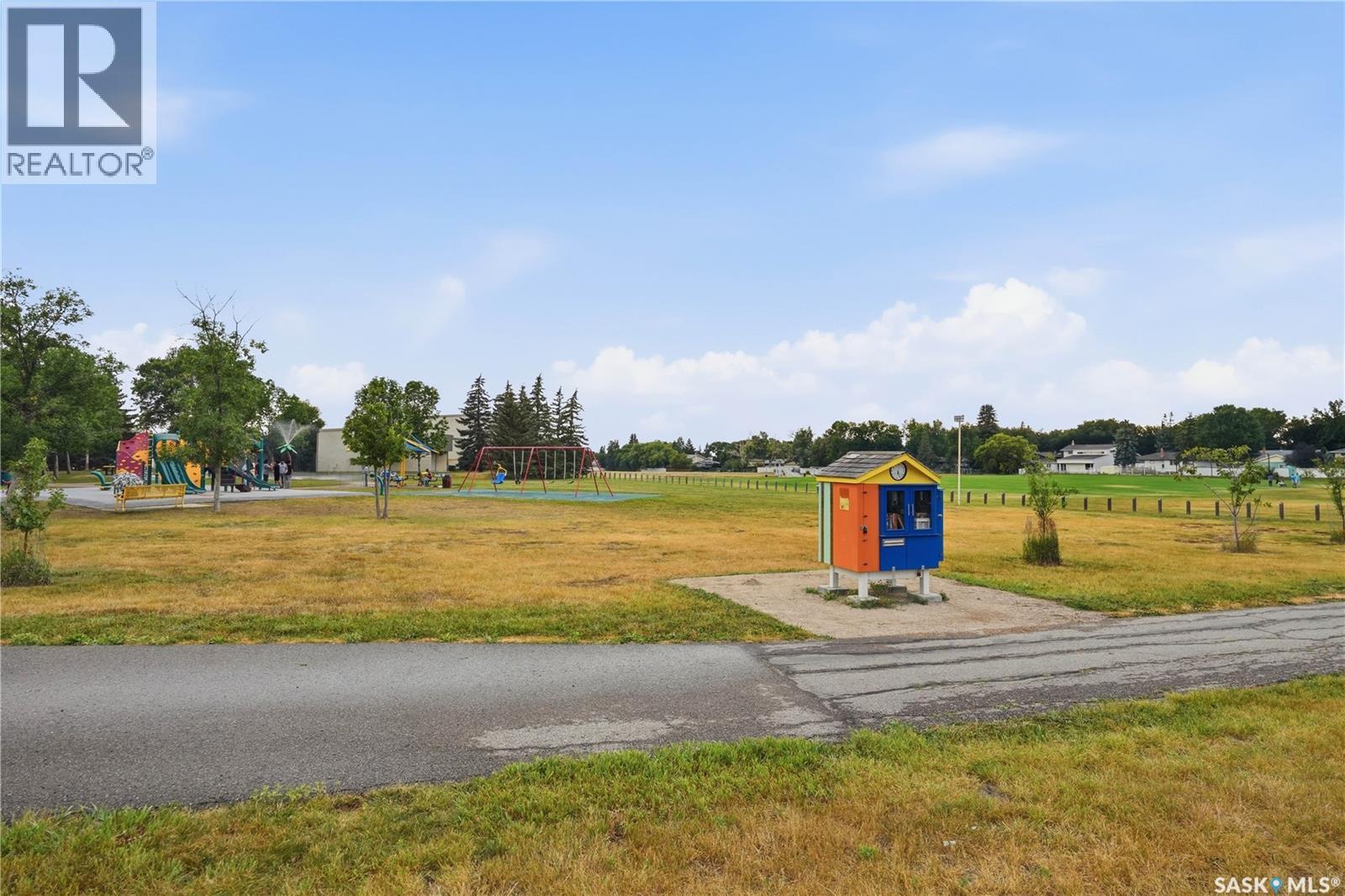 129 Cameron Crescent, Regina, SK - Outdoor With View