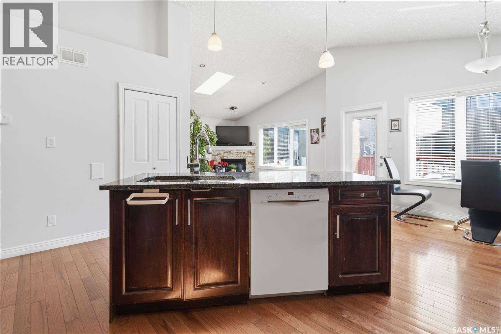 5122 Canuck Crescent, Regina, SK - Indoor Photo Showing Kitchen