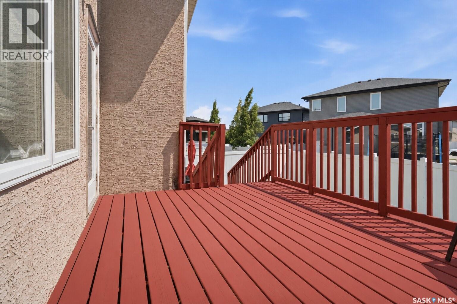 5122 Canuck Crescent, Regina, SK - Outdoor With Deck Patio Veranda With Exterior