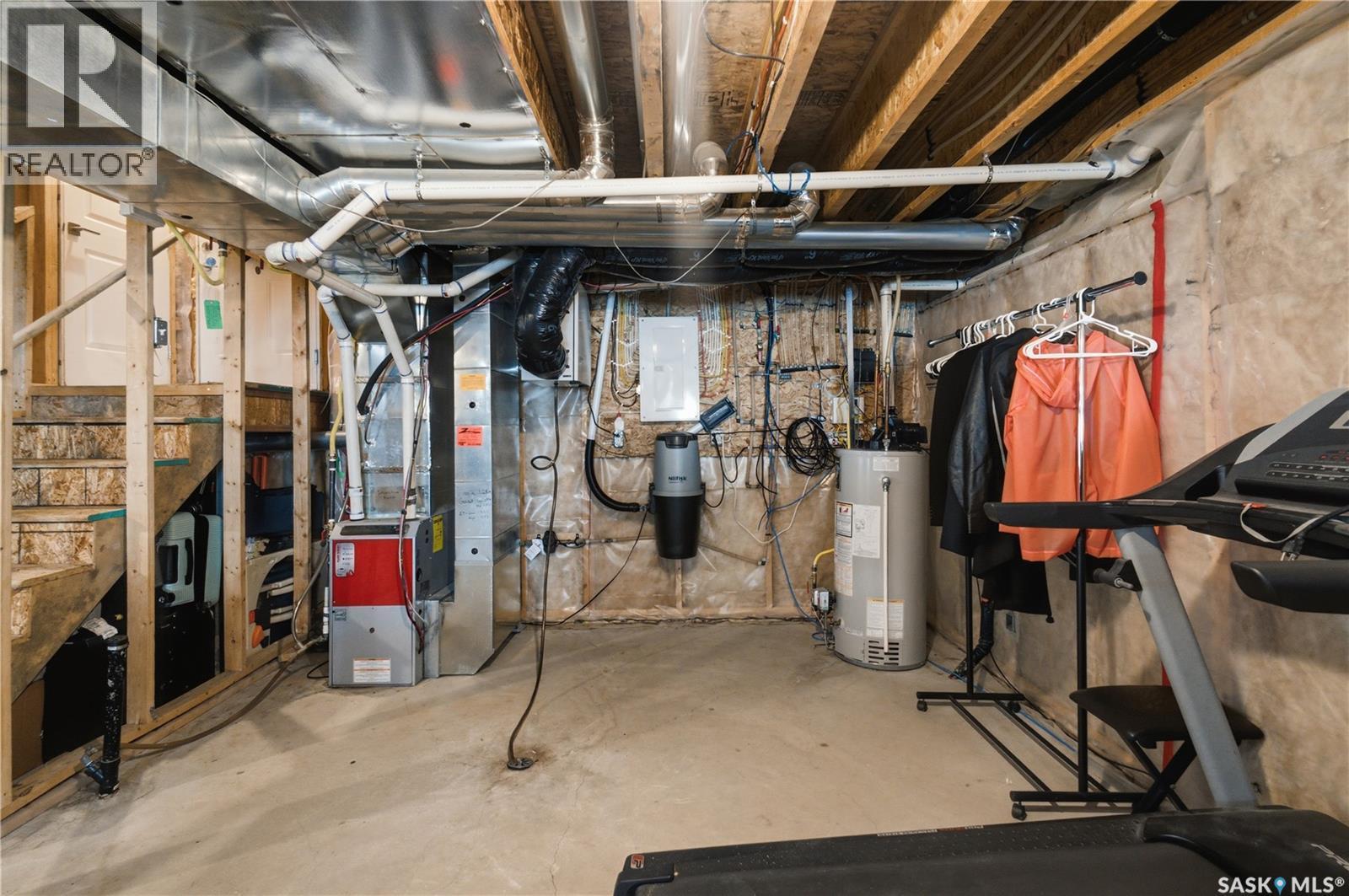 5122 Canuck Crescent, Regina, SK - Indoor Photo Showing Basement