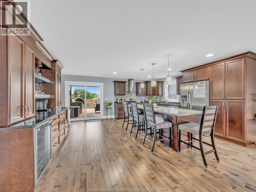 1385 Pascal Avenue, Lakeshore, ON - Indoor Photo Showing Dining Room