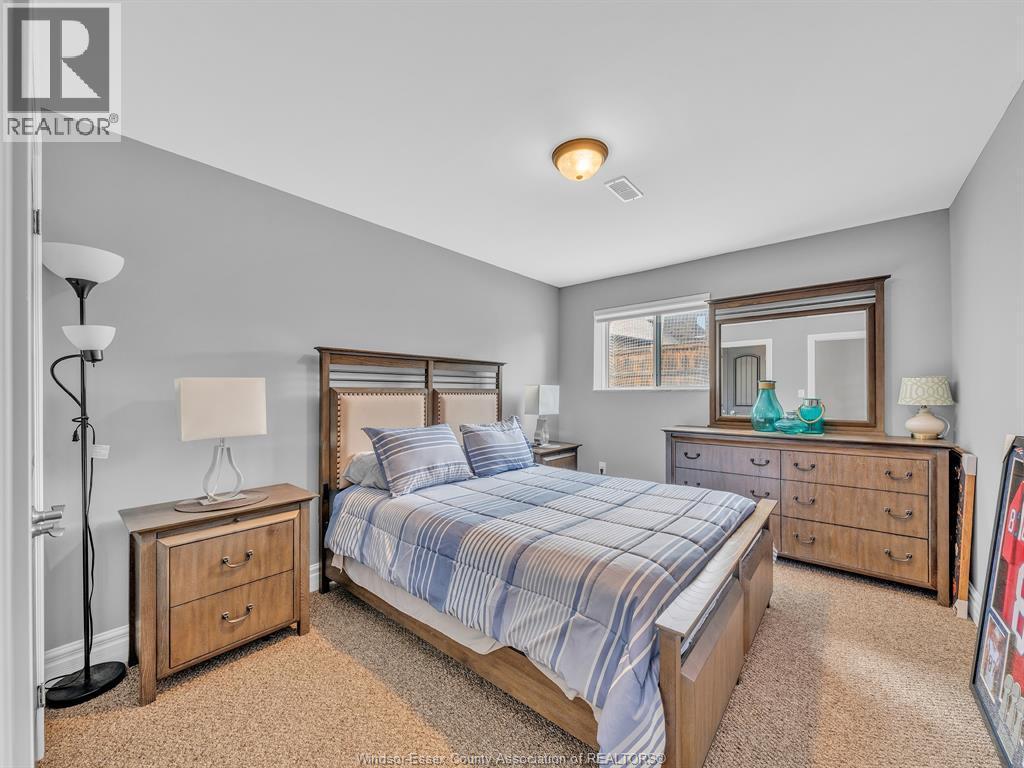 1385 Pascal Avenue, Lakeshore, ON - Indoor Photo Showing Bedroom