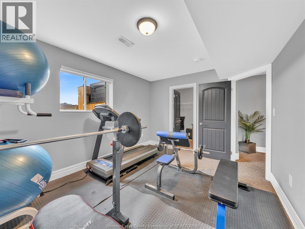 1385 Pascal Avenue, Lakeshore, ON - Indoor Photo Showing Gym Room