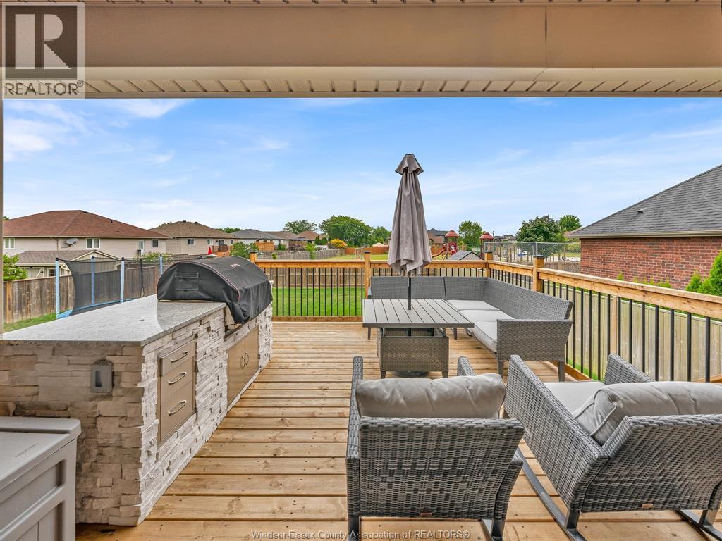 1385 Pascal Avenue, Lakeshore, ON - Outdoor With Exterior
