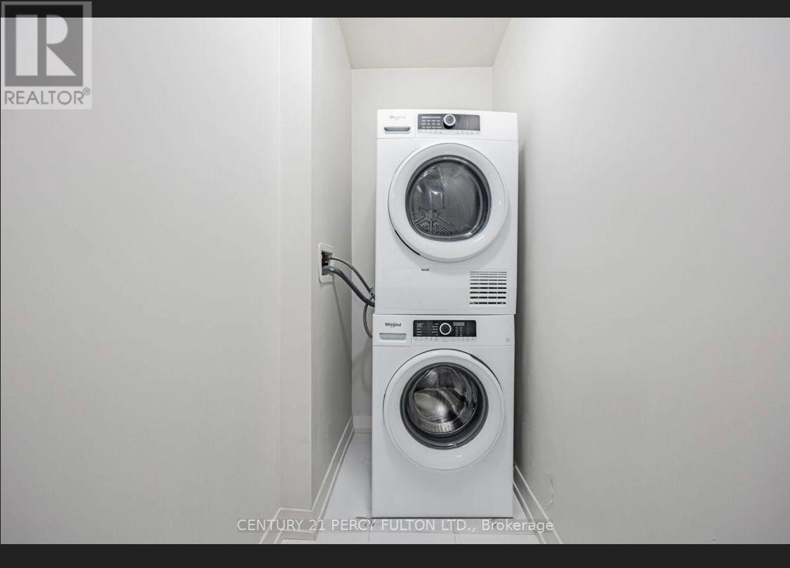 318 - 90 Glen Everest Road, Toronto, ON - Indoor Photo Showing Laundry Room