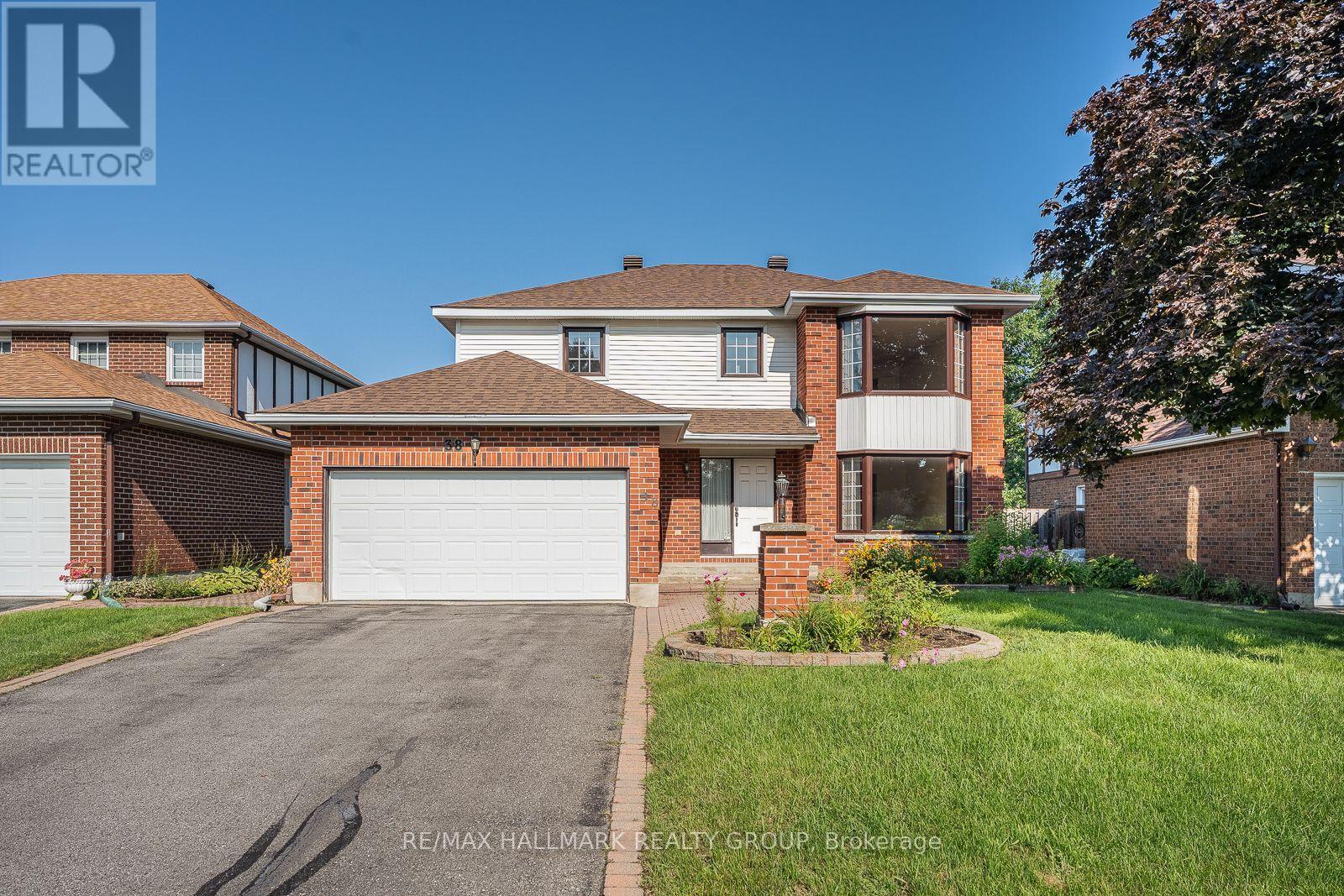 38 Bateman Drive, Ottawa, ON - Outdoor With Facade