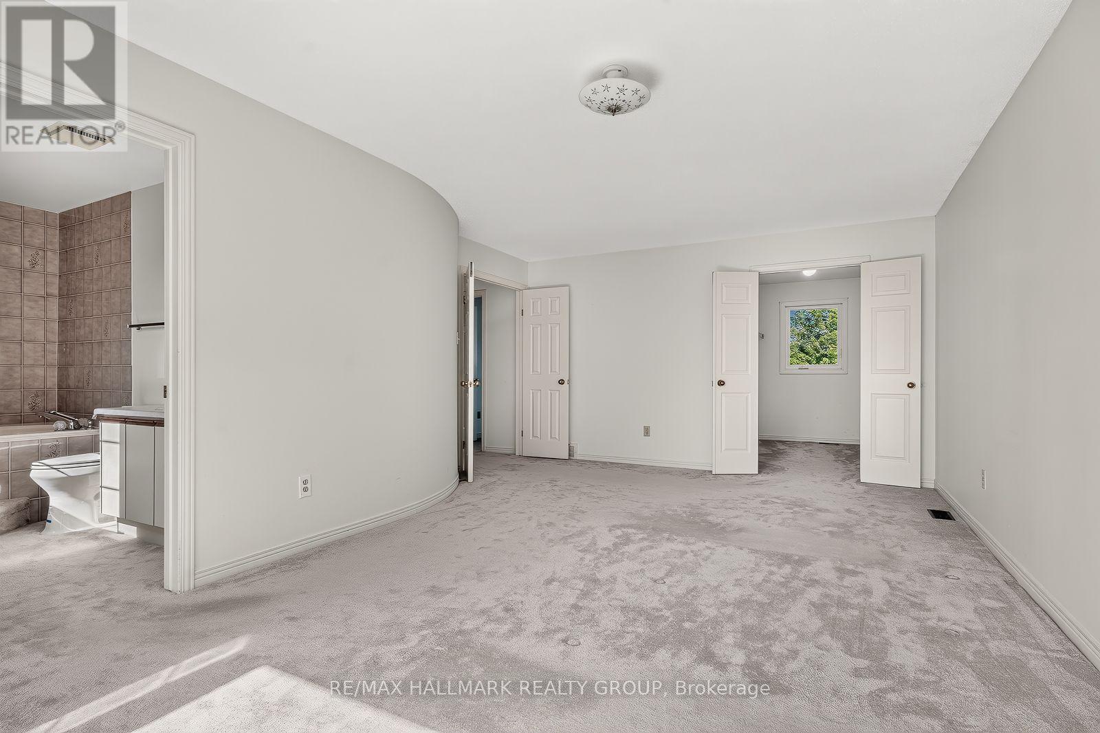 38 Bateman Drive, Ottawa, ON - Indoor Photo Showing Other Room