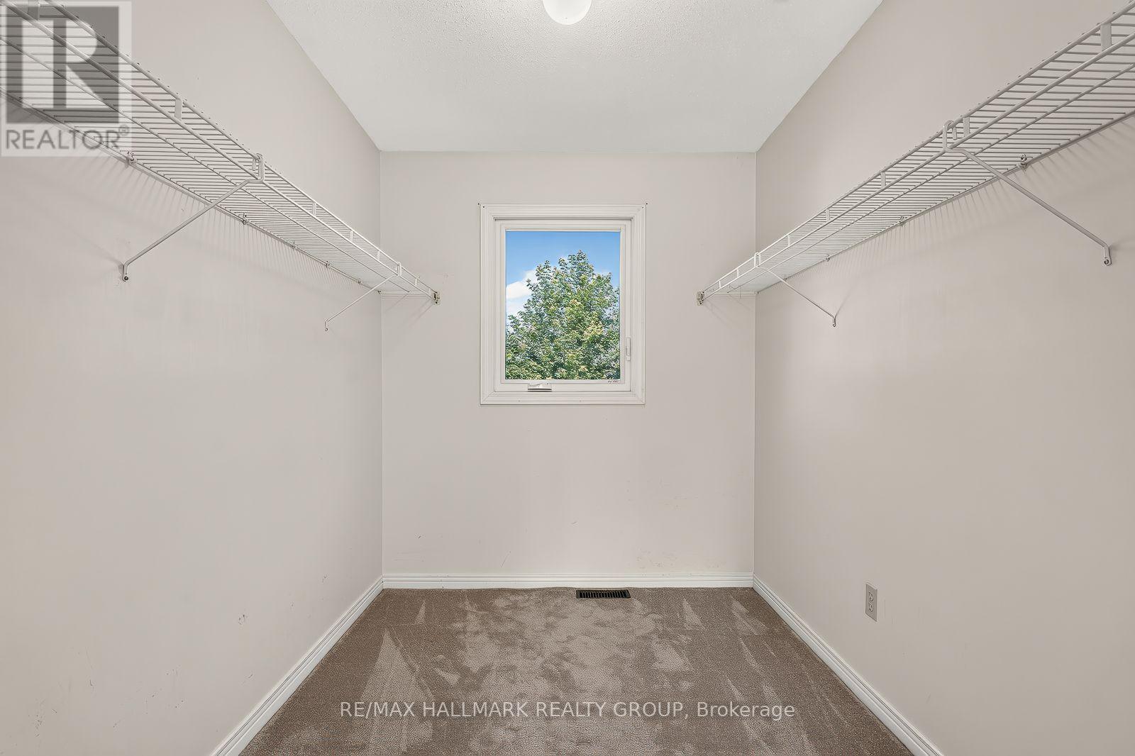 38 Bateman Drive, Ottawa, ON - Indoor With Storage