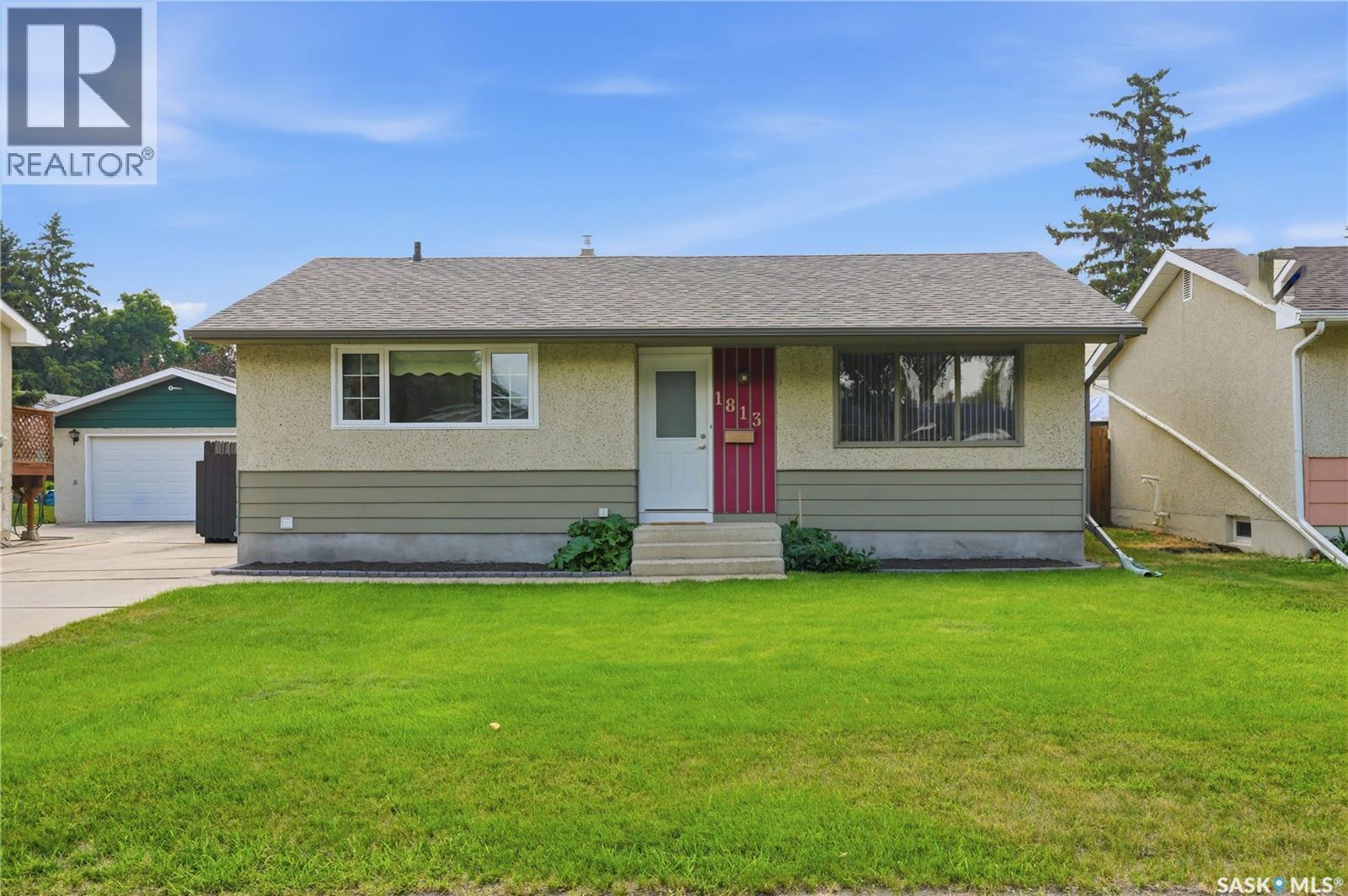 1813 Richardson Road, Saskatoon, SK - Outdoor