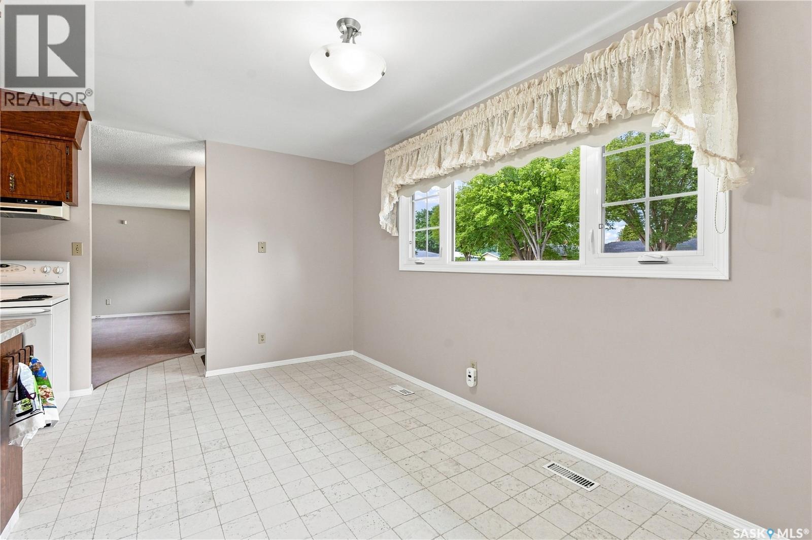 1813 Richardson Road, Saskatoon, SK - Indoor