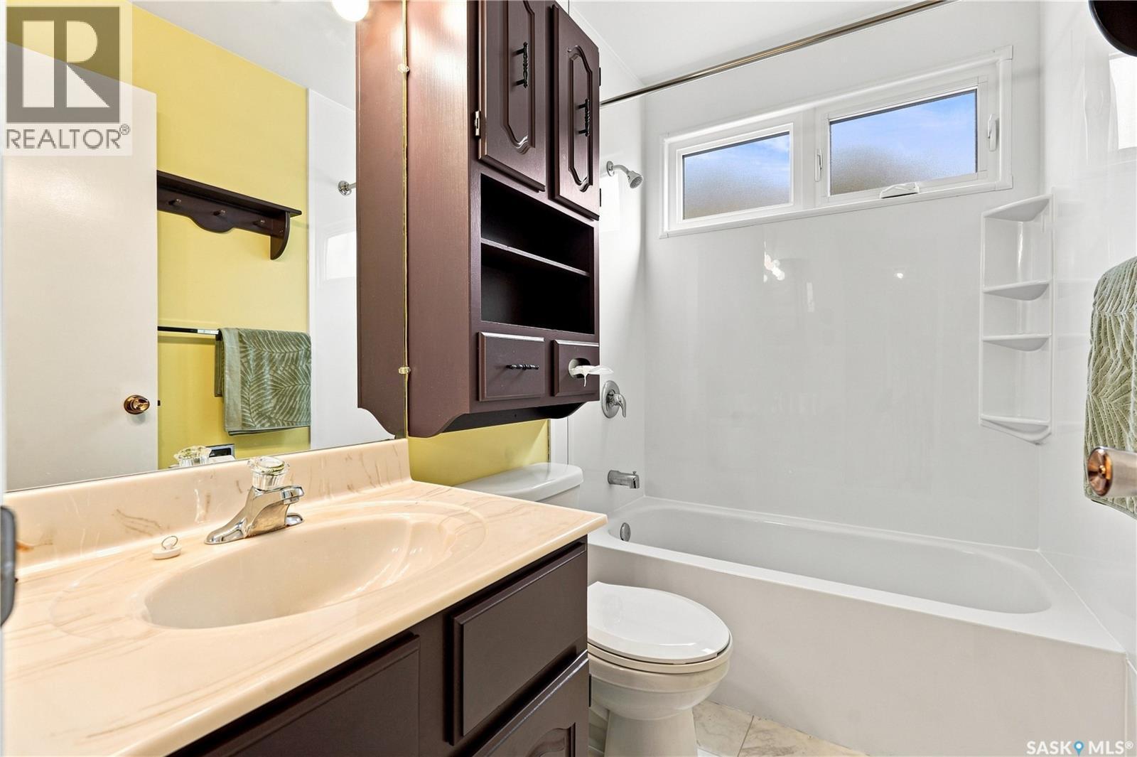 1813 Richardson Road, Saskatoon, SK - Indoor Photo Showing Bathroom