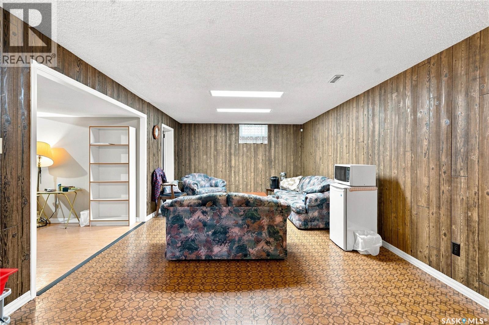 1813 Richardson Road, Saskatoon, SK - Indoor Photo Showing Other Room