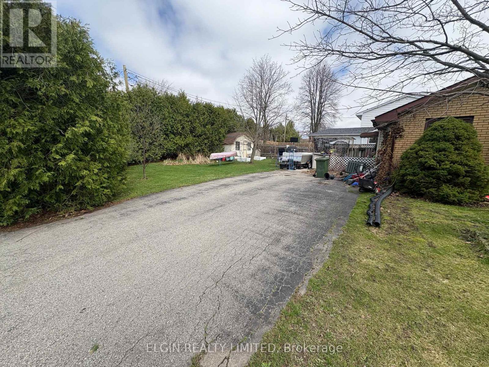 14 Glanworth Avenue, St. Thomas, ON - Outdoor