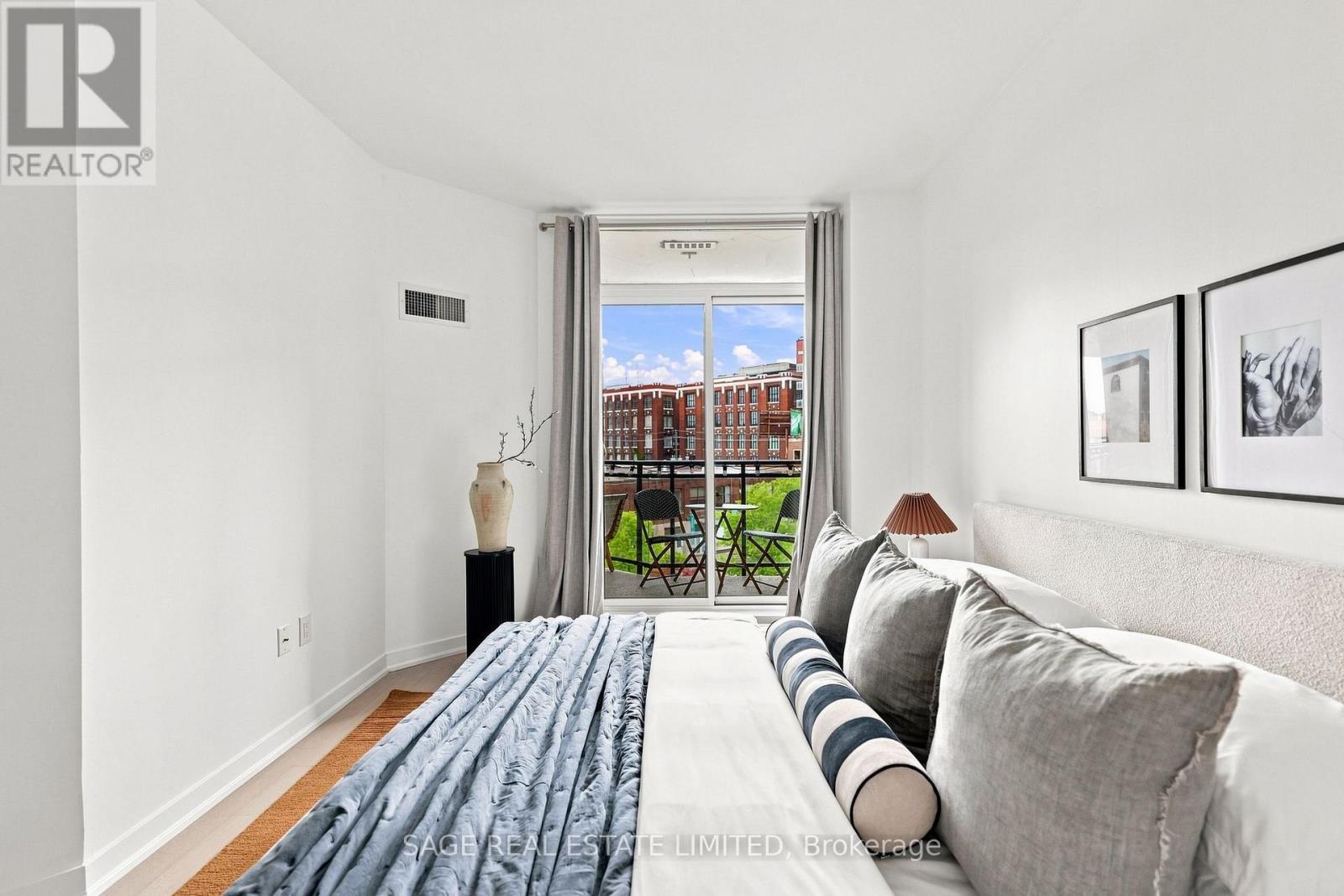 435 - 88 Colgate Avenue, Toronto, ON - Indoor Photo Showing Bedroom