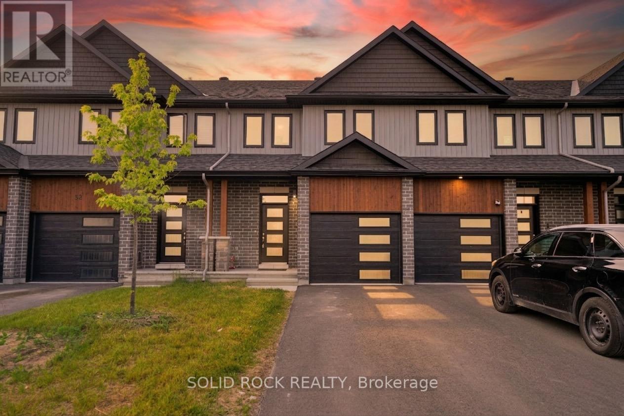 54 Griffith Way, Carleton Place, ON - Outdoor With Facade